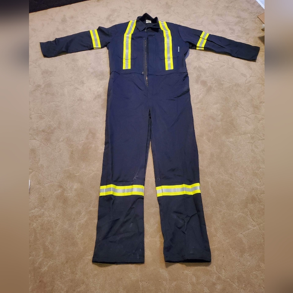 SOLD ON FB - High Res Coveralls in 42T